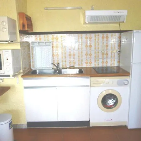 Appartement 2 Pieces Proche Du Port Et Des Plages